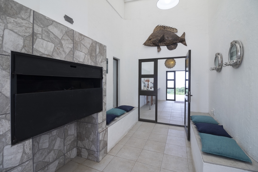 6 Bedroom Property for Sale in West Beach Eastern Cape